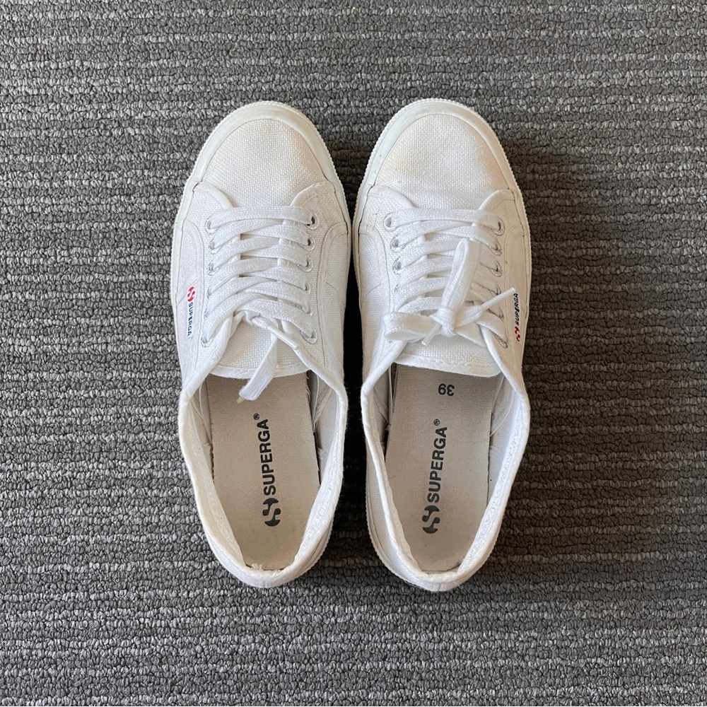 Classic White Superga 39